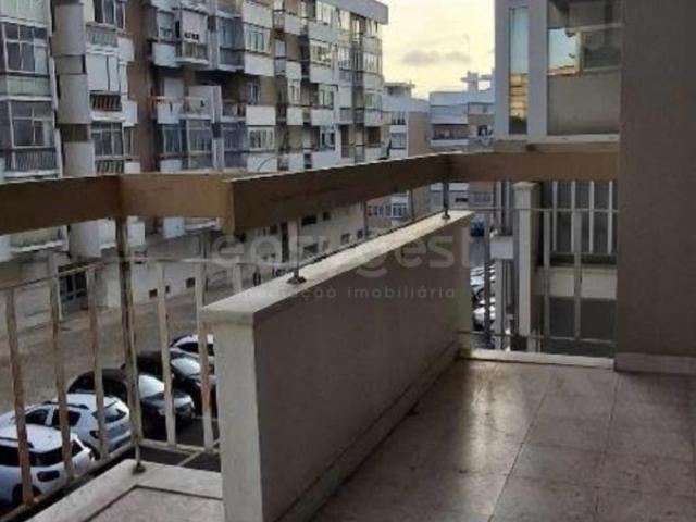 Apartamento venda em Núcleo Urbano Histórico de Oeiras, Oeiras