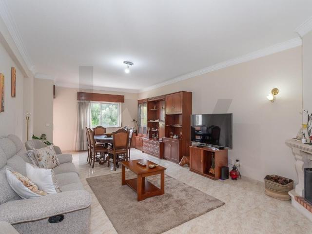 Apartamento venda em Vale de Carenque, Sintra