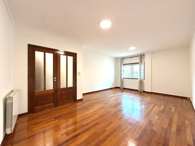 Apartamento alugar em Vila Nova De Gaia, Porto