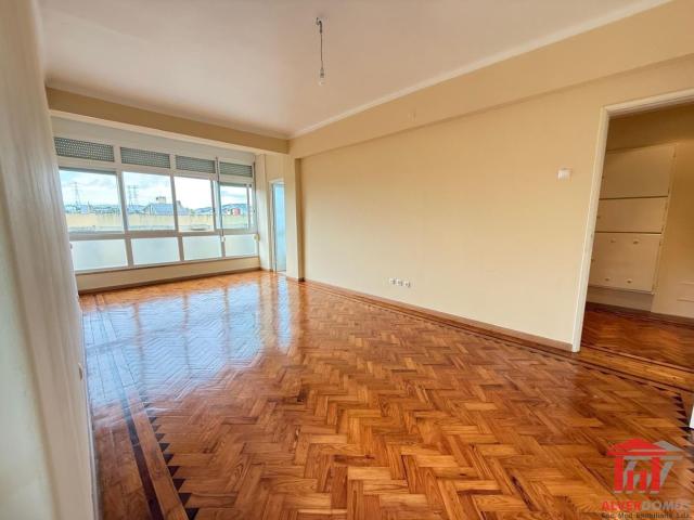 Apartamento alugar em Santa Clara, Lisboa