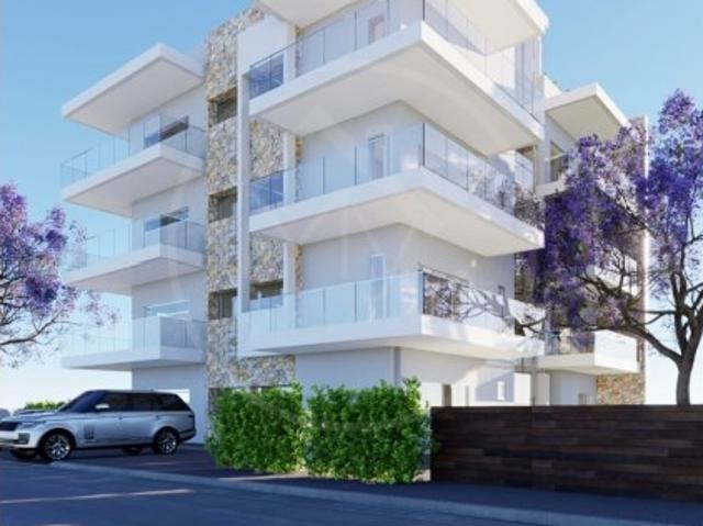 Apartamento venda em Estômbar, Faro