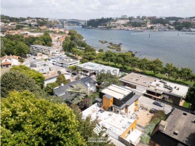 Casa venda em Porto, Lordelo Do Ouro