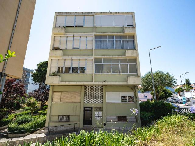 Apartamento venda em Catujal, Santiago Dos Velhos