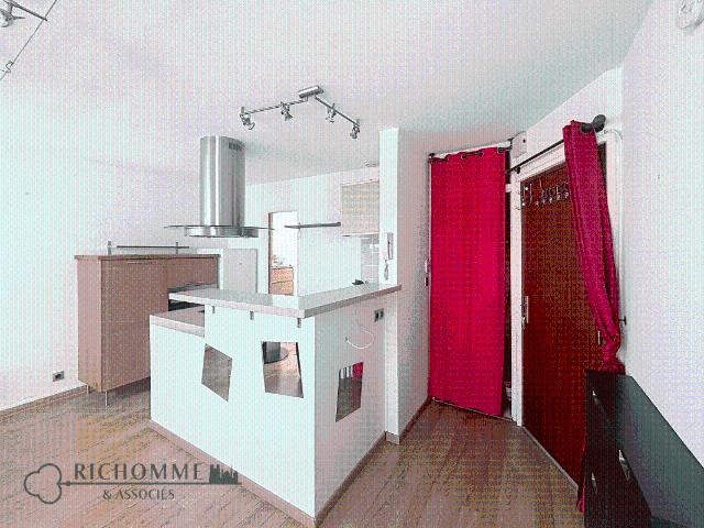 Studio location à Quartier Centre Ville, Reims
