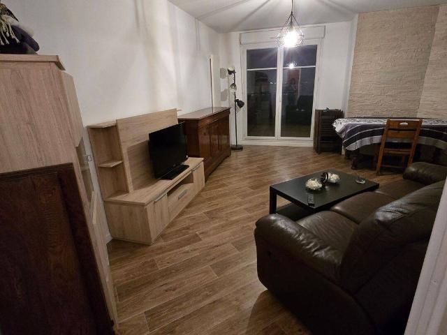 Studio location à Domaine de la Vallée, Mantes-la-Ville