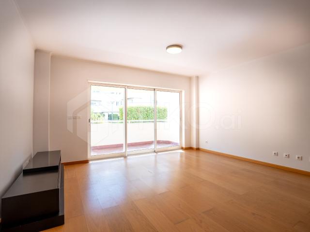 Apartamento alugar em Alta de Lisboa, Lisboa