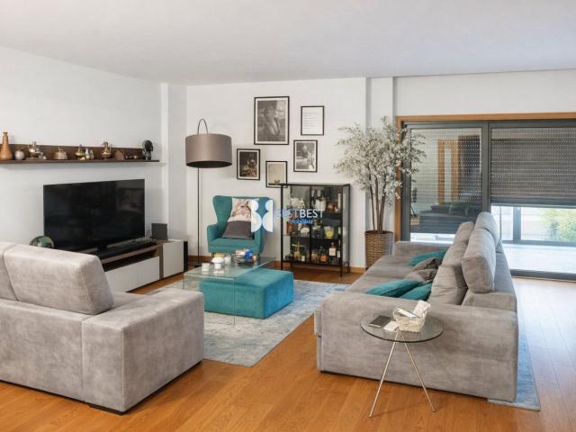 Apartamento alugar em Urbanização Vila Chã, Amadora