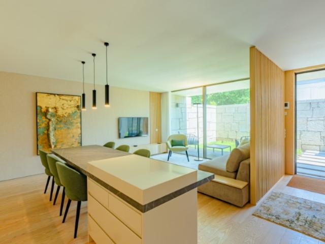 Apartamento alugar em Porto, Lordelo Do Ouro