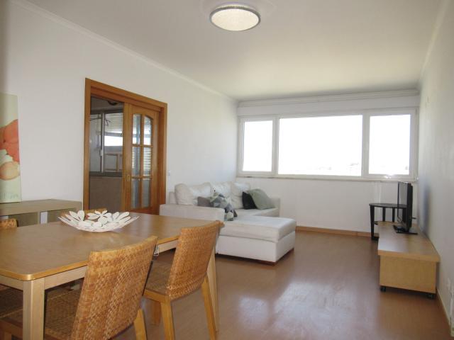 Apartamento alugar em Santa Clara, Lisboa