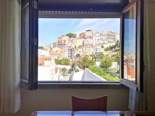 Apartamento alugar em São Vicente de Fora, Lisboa