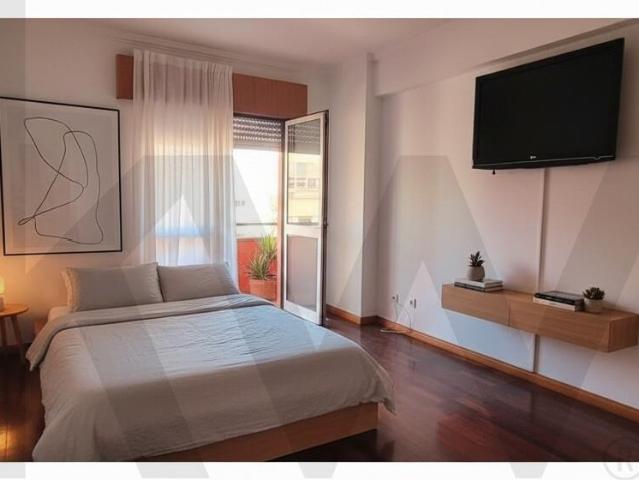 Apartamento venda em Cacém, Cacém e São Marcos