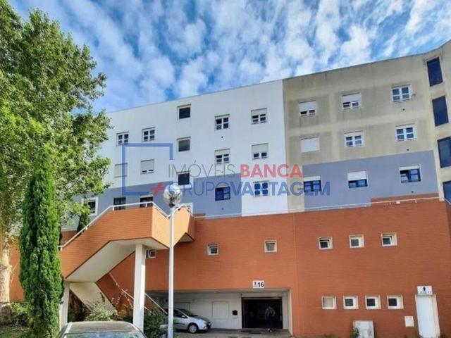 Apartamento venda em Urbanização Casas do Lago, Amadora