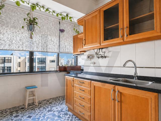 Apartamento venda em Almada, Setúbal
