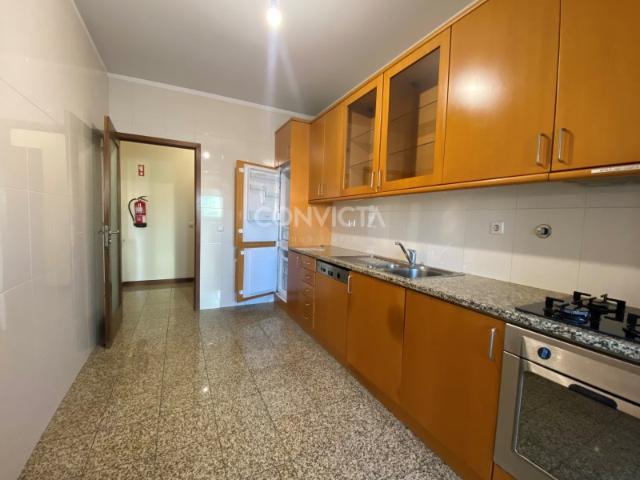 Apartamento venda em Maia, Gueifães