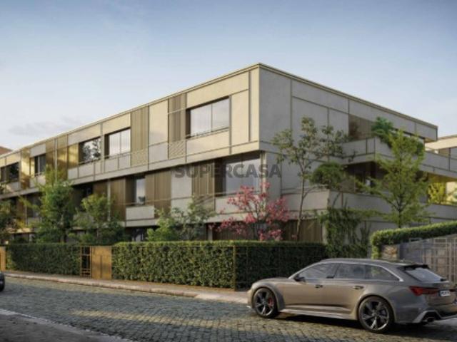 Casa venda em Porto, Lordelo Do Ouro