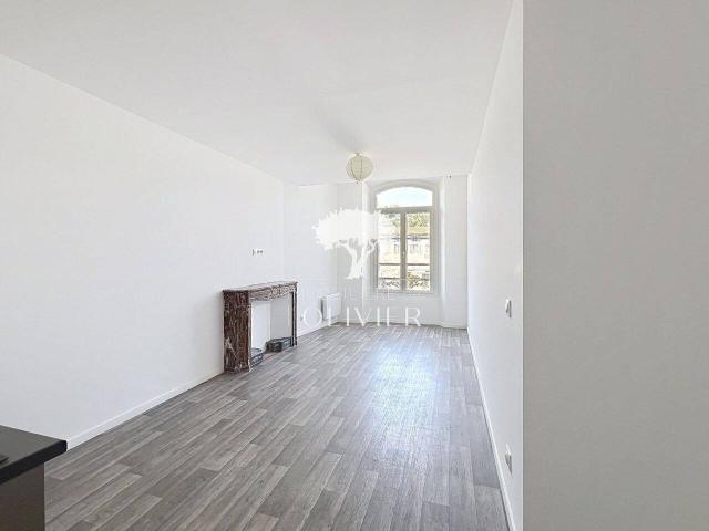 Appartement location à Les Jean-Jean, Apt