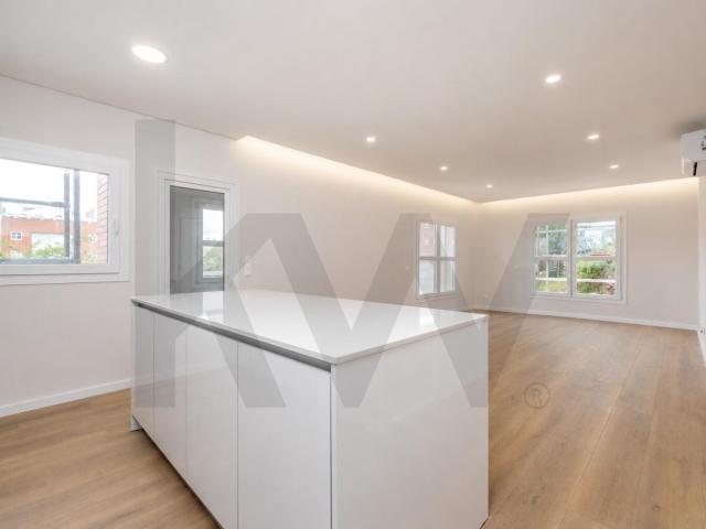 Apartamento venda em Vista Alta, Amadora