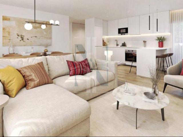 Apartamento venda em Almada, Setúbal