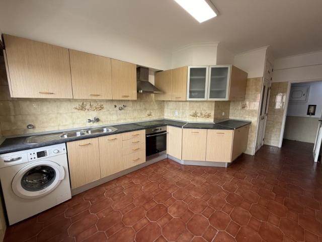 Apartamento alugar em Casal do Chapim, Odivelas