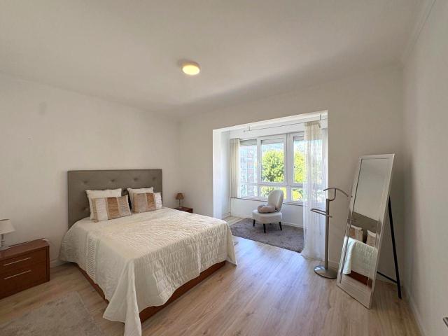 Apartamento alugar em Lagoal, Oeiras