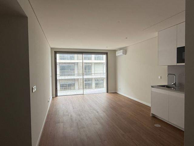 Apartamento alugar em Oliveira do Douro, Vila Nova De Gaia