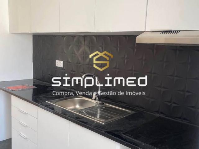 Apartamento alugar em Bairro Ferroviário, Barreiro