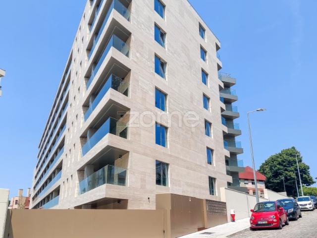 Apartamento alugar em Paranhos, Agra do Amial