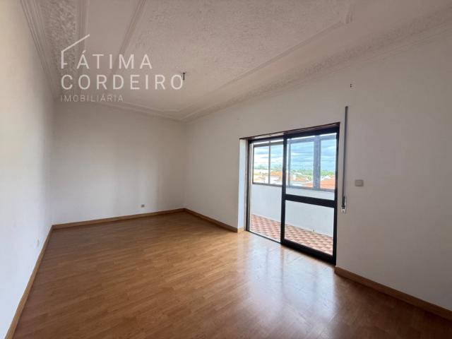 Apartamento alugar em Almada, Setúbal