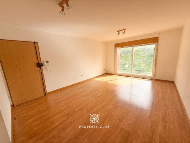 Apartamento alugar em Santa Clara, Lisboa