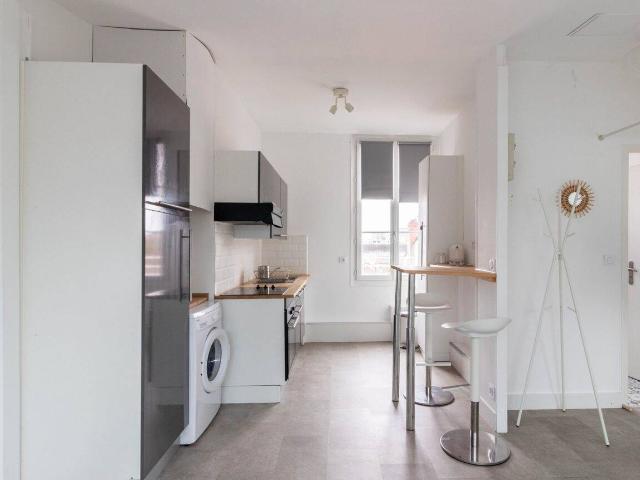 Studio location à Les Ardillos, Mérignac