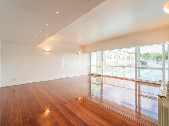 Apartamento alugar em Bairro Clemente Vicente, Oeiras