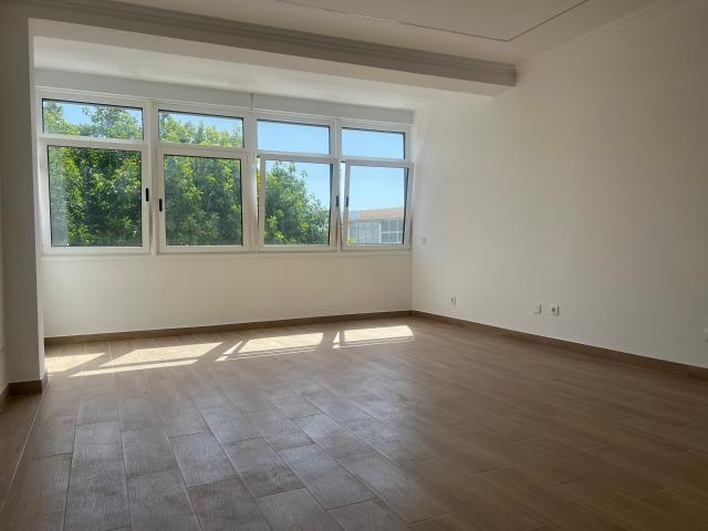 Apartamento alugar em Visconde da Luz, Cascais