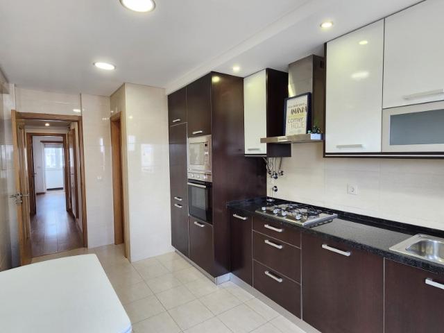 Apartamento alugar em Buraca, Amadora