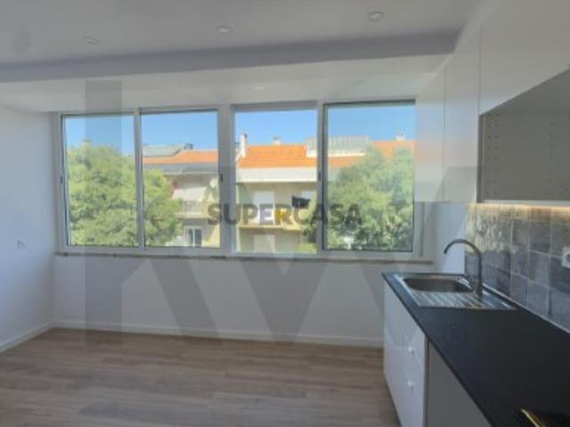 Casa venda em Damaia, Amadora