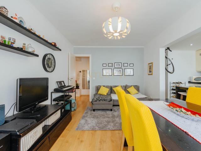 Apartamento venda em Santa Clara, Lisboa