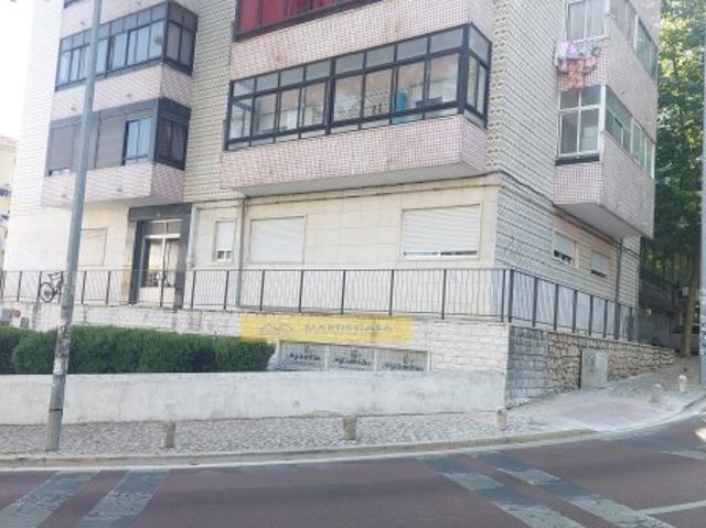 Apartamento venda em Agualva