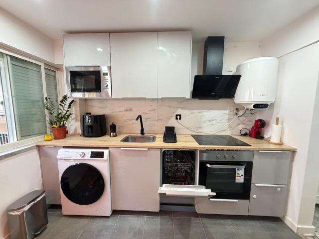 Apartamento venda em Casal do Outeiro, Almada
