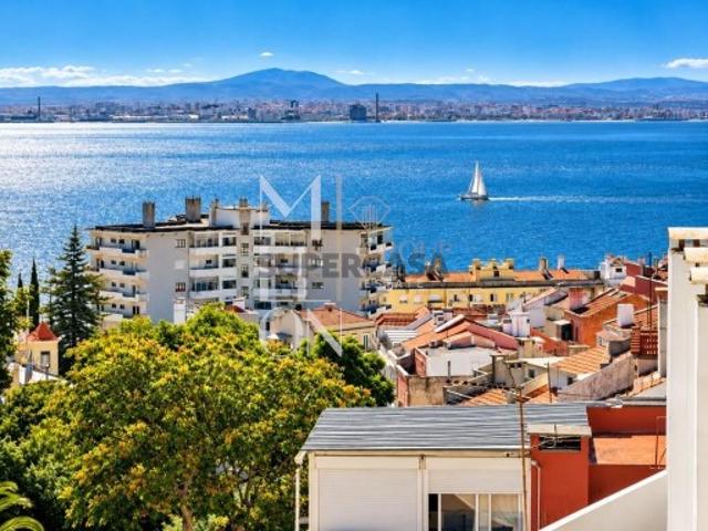 Casa venda em Santa Engrácia, Lisboa