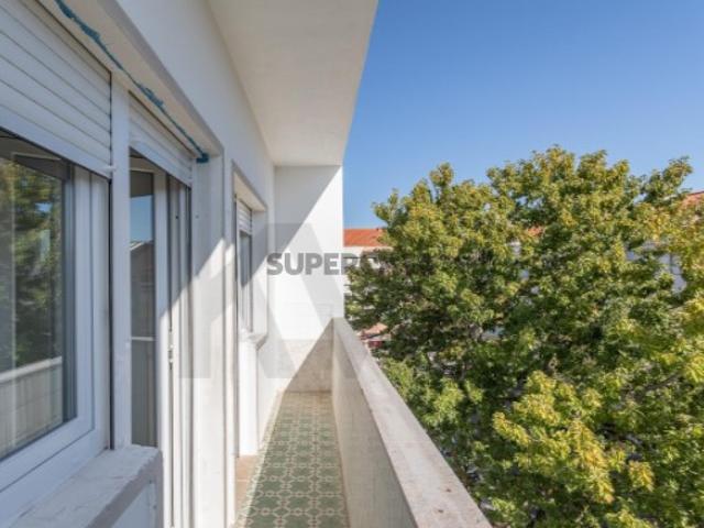 Casa venda em Venda Nova, Amadora