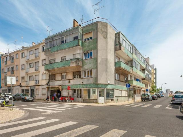 Apartamento alugar em Bairro do Rego, Lisboa
