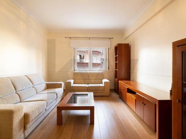 Apartamento alugar em Encosta do Sol, Amadora