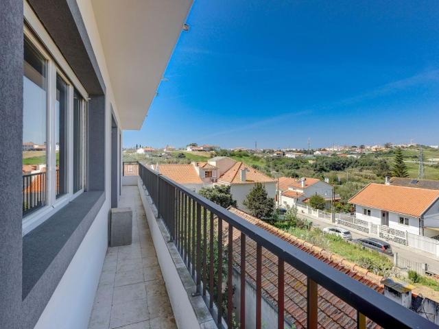 Apartamento alugar em Bairro Novo da Silveira, Almada