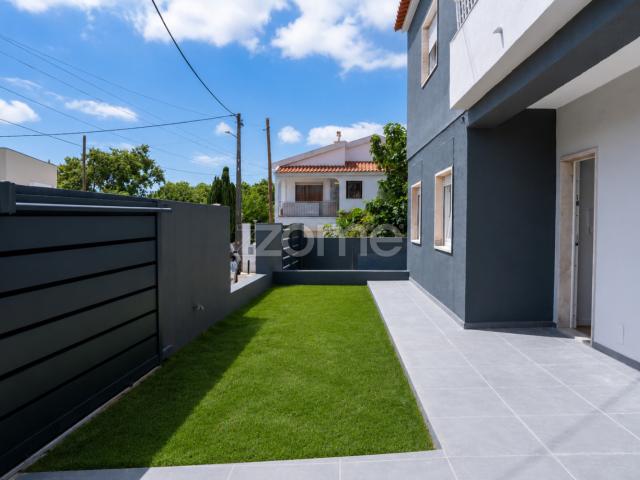 Apartamento venda em Matos Cheirinhos, Cascais