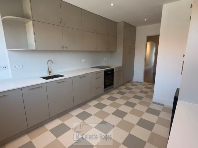 Apartamento alugar em Santo Amaro de Oeiras, Oeiras