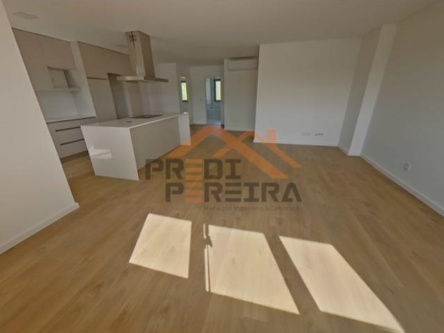 Apartamento venda em Terras de Teresa, Loures