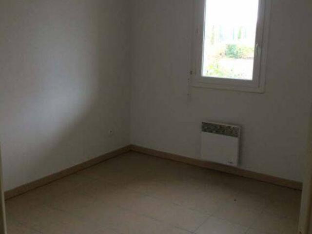 Appartement location à Au Génébra, Saint-Quentin-de-Baron