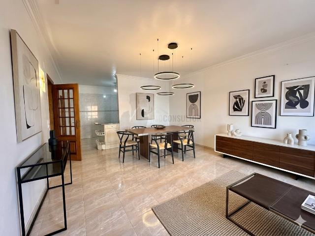 Apartamento venda em Tapada das Mercês, Sintra