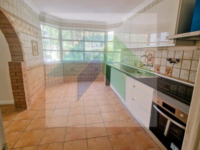 Apartamento venda em Tapada das Mercês, Sintra