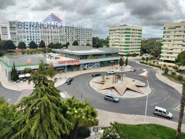 Apartamento alugar em Núcleo Urbano Histórico de Oeiras, Oeiras