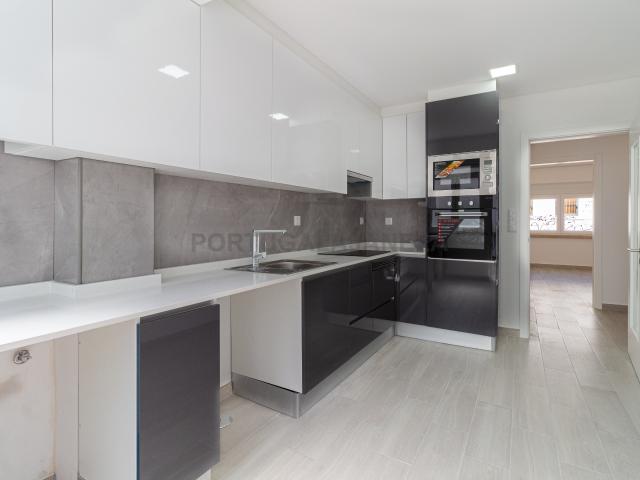 Apartamento venda em Almada, Setúbal